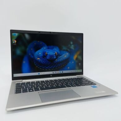 Ультрабук HP ProBook 840 G8 / 14" (1920x1080) IPS / Intel Core i5-1135G7 (4 (8) ядра по 2.4 - 4.2 GHz) / 16 GB DDR4 / 256 GB SSD / Intel Iris Xe Graphics / WebCam