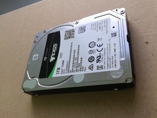 Жорсткий диск Seagate Exos 7E2000 (ранее Enterprise Capacity) 1 TB 7200 rpm 128MB ST1000NX0313 2.5" SATA III