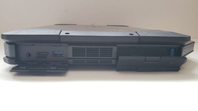 Защищенный ноутбук Dell Latitude 5414 Rugged / 14" (1920x1080) IPS / Intel Core i7-6600U (2 (4) ядра по 2.6 - 3.4 GHz) / 16 GB DDR4 / 512 GB SSD / Intel HD Graphics 520 / WebCam