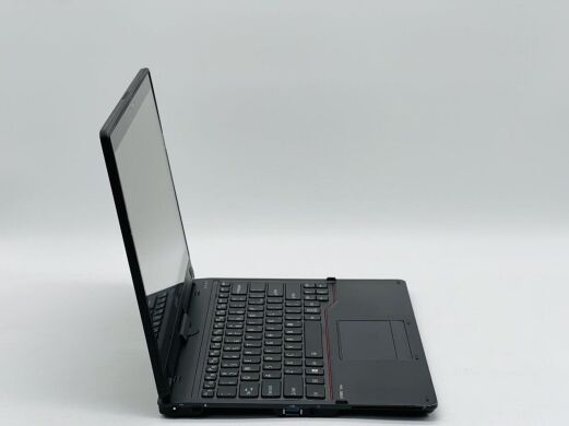 Ноутбук-трансформер Fujitsu Lifebook T939 / 13.3" (1366x768) TN Touch / Intel Core i5-8265U (4 (8) ядра по 1.6 - 3.9 GHz) / 16 GB DDR4 / 240 GB SSD / Intel UHD Graphics 620 / WebCam