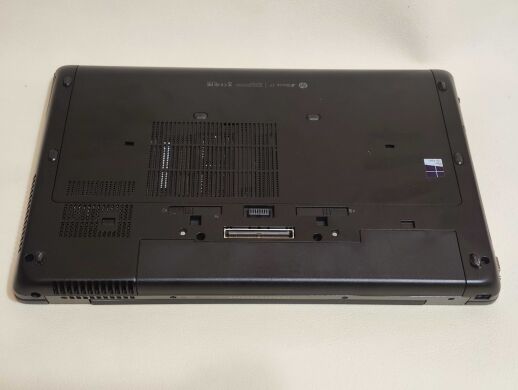 Мобильная рабочая станция HP ZBook 17 G2 / 17.3" (1920x1080) TN / Intel Core i7-4800MQ (4 (8) ядра по 2.7 - 3.7 GHz) / 8 GB DDR3 / 256 GB SSD / nVidia Quadro K1100M, 2 GB GDDR5, 128-bit / WebCam / DVD-ROM