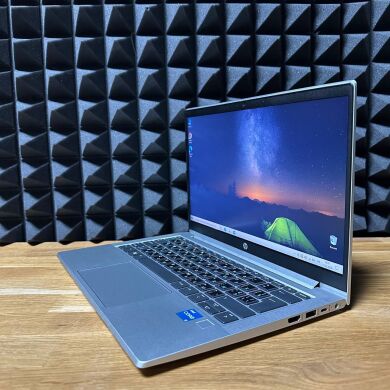 Ультрабук HP ProBook 430 G8 / 13.3" (1366x768) TN / Intel Core i3-1115G4 (2 (4) ядра по 4.1 GHz) / 8 GB DDR4 / 128 GB SSD / Intel UHD Graphics / WebCam