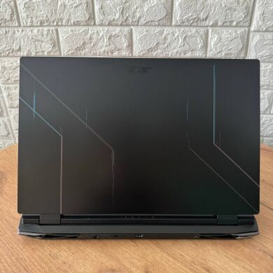 Ігровий ноутбук Б-клас Acer Nitro 5 AN517-42 / 17.3" (1920x1080) IPS / AMD Ryzen 7 6800H (8 (16) ядер по 3.2 - 4.7 GHz) / 16 GB DDR4 / 1000 GB SSD / nVidia GeForce RTX 3060, 6 GB GDDR6, 192-bit / WebCam