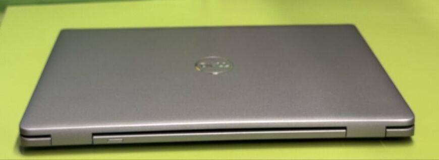 Ультрабук Dell Latitude 5550 / 15.6" (1920x1080) IPS / Intel Core Ultra 5 135H (14 (18) ядер по 3.6 - 4.6 GHz) / 16 GB DDR4 / 512 GB SSD / Intel Arc graphics / HDMI / USB Type-C