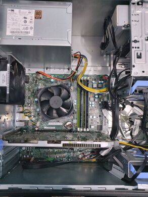 Комплект: Lenovo ThinkCentre M800 Tower / Intel Core i5-6400 (4 ядра по 2.7 - 3.3 GHz) / 16 GB DDR4 / 240 GB SSD + 250 GB HDD / nVidia Quadro FX 3800, 1 GB GDDR3, 256-bit / DVD-ROM + Монитор LG 24MB37PM-B / 24" (1920x1080) IPS Комплект: Lenovo ThinkCentre M800 Tower / Intel Core i5-6400 (4 ядра по 2.7 - 3.3 GHz) / 16 GB DDR4 / 240 GB SSD + 250 GB HDD / nVidia Quadro FX 3800, 1 GB GDDR3, 256-bit / DVD-ROM + Монитор LG 24MB37PM-B / 24" (1920x1080) IPS