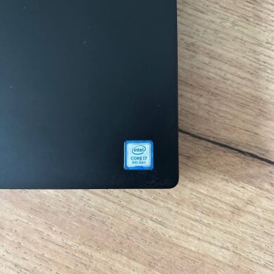 Ігровий ноутбук Б-клас Razer Blade 17 RZ09-0287 / 17.3" (1920x1080) IPS / Intel Core i7-9750H (6 (12) ядер по 2.6 - 4.5 GHz) / 16 GB DDR4 / 512 GB SSD NVMe / nVidia GeForce RTX 2080 Max-Q, 8 GB GDDR6, 256-bit