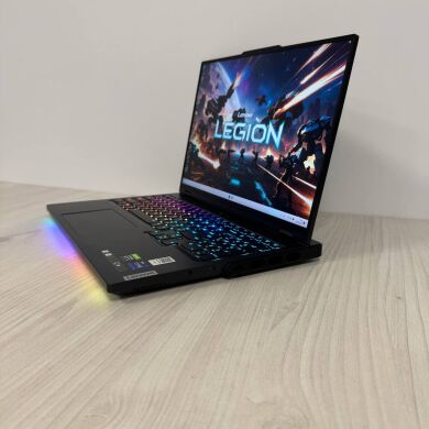 Игровой ноутбук Б-класс Lenovo Legion Pro 7 16IRX8H / 16" (2560x1600) IPS / Intel Core i9-13900HX (24 (32) ядра по 3.9 - 5.4 GHz) / 32 GB DDR5 / 1000 GB SSD NVMe / nVidia GeForce RTX 4080, 12 GB GDDR6, 192-bit / WebCam