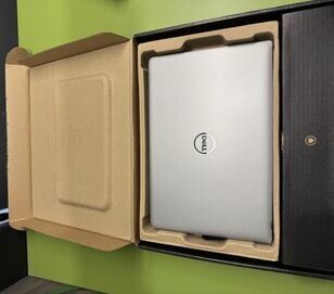 Ультрабук Dell Latitude 5550 / 15.6" (1920x1080) IPS / Intel Core Ultra 5 135H (14 (18) ядер по 3.6 - 4.6 GHz) / 16 GB DDR4 / 512 GB SSD / Intel Arc graphics / HDMI / USB Type-C