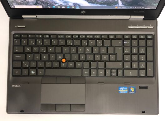 Мобільна робоча станція Б-клас HP EliteBook 8560w / 15.6" (1920x1080) TN / Intel Core i7-2630QM (4 (8) ядра по 2.0 - 2.9 GHz) / 8 GB DDR3 / 256 GB SSD / nVidia Quadro 1000M, 2 GB DDR3, 128-bit / WebCam / DVD-ROM