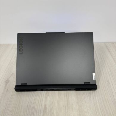 Игровой ноутбук Б-класс Lenovo Legion Pro 7 16IRX8H / 16" (2560x1600) IPS / Intel Core i9-13900HX (24 (32) ядра по 3.9 - 5.4 GHz) / 32 GB DDR5 / 1000 GB SSD NVMe / nVidia GeForce RTX 4080, 12 GB GDDR6, 192-bit / WebCam