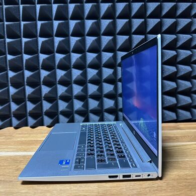 Ультрабук HP ProBook 430 G8 / 13.3" (1366x768) TN / Intel Core i3-1115G4 (2 (4) ядра по 4.1 GHz) / 8 GB DDR4 / 128 GB SSD / Intel UHD Graphics / WebCam