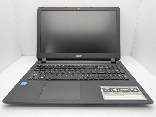 Ноутбук Acer Aspire ES1-532 / 15.6" (1366x768) TN / Intel Pentium N4200 (4 ядра по 1.1 - 2.5 GHz) / 8 GB DDR3 / 320 GB HDD / Intel HD Graphics 505 / WebCam