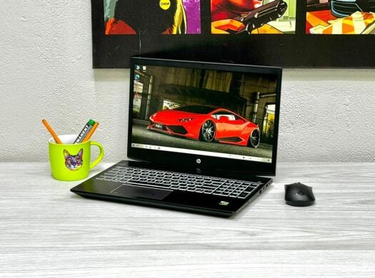 Игровой ноутбук Б-класс HP Pavilion Gaming 15 / 15.6" (1920x1080) IPS / Intel Core i5-8300H (4 (8) ядра по 2.3 - 4.0 GHz) / 8 GB DDR4 / 256 GB SSD M.2 / nVidia GeForce GTX 1050, 2 GB GDDR5, 128-bit / WebCam / Win 10 Home