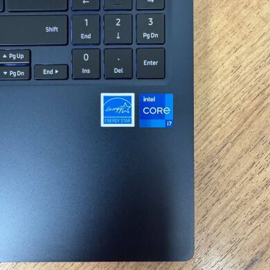 Ігровий ноутбук Samsung Galaxy Book Odyssey NP762XDA / 15.6" (1920x1080) IPS / Intel Core i7-11600H (6 (12) ядер по 2.5 - 4.6 GHz) / 16 GB DDR4 / 512 GB SSD / nVidia GeForce RTX 3050 Ti, 4 GB GDDR6, 128-bit / WebCam