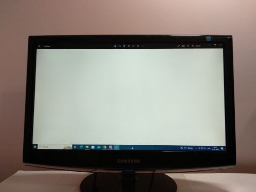 Монитор Б-класс Samsung SyncMaster 2033SN / 20" (1600x900) TN+film / VGA