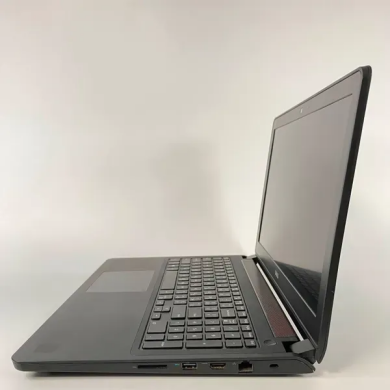Ігровий ноутбук Б-клас Dell Inspiron 7559 / 15.6" (1920x1080) IPS / Intel Core i7-6700HQ (4 (8) ядра по 2.6 - 3.5 GHz) / 16 GB DDR3 / 128 GB SSD + 1000 GB HDD / nVidia GeForce GTX 960M, 4 GB GDDR5, 128-bit / WebCam / HDMI