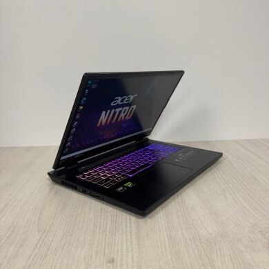 Ігровий ноутбук Б-клас Acer Nitro 17 AN17-42 / 17.3" (1920x1200) IPS / AMD Ryzen 7 8845HS (8 (16) ядер по 3.8 - 5.1 GHz) / 16 GB DDR5 / 512 GB SSD / nVidia GeForce RTX 4060, 8 GB GDDR6, 128-bit / WebCam