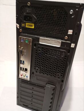ПК GameMax MT522 Tower / Intel Core i5-4590 (4 ядра по 3.3 - 3.7 GHz) / 8 GB DDR3 / 240 GB SSD + 320 HDD / Intel HD Graphics 4600 / 400W / Win 10 ПК GameMax MT522 Tower / Intel Core i5-4590 (4 ядра по 3.3 - 3.7 GHz) / 8 GB DDR3 / 240 GB SSD + 320 HDD / Intel HD Graphics 4600 / 400W / Win 10