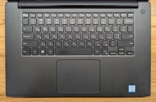 Ігровий ноутбук Dell XPS 15 9550 / 15.6" (3840x2160) IPS Touch / Intel Core i7-6700HQ (4 (8) ядра по 2.6 - 3.5 GHz) / 16 GB DDR4 / 480 GB SSD / nVidia GeForce GTX 960M, 2 GB GDDR5, 128-bit / HDMI / Windows 10