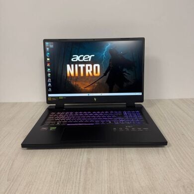 Ігровий ноутбук Б-клас Acer Nitro 17 AN17-42 / 17.3" (1920x1200) IPS / AMD Ryzen 7 8845HS (8 (16) ядер по 3.8 - 5.1 GHz) / 16 GB DDR5 / 512 GB SSD / nVidia GeForce RTX 4060, 8 GB GDDR6, 128-bit / WebCam