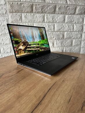 Ігровий ультрабук Б-клас Dell XPS 7590 / 15.6" (1920x1080) IPS / Intel Core i7-9750H (6 (12) ядер по 2.6 - 4.5 GHz) / 16 GB DDR4 / 256 GB SSD M.2 / nVidia GeForce GTX 1650, 4 GB GDDR5, 128-bit / WebCam