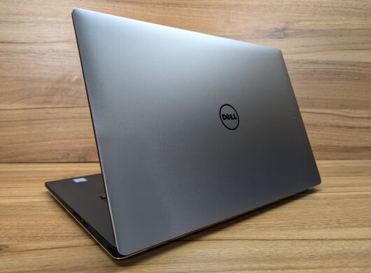 Ігровий ноутбук Dell XPS 15 9550 / 15.6" (3840x2160) IPS Touch / Intel Core i7-6700HQ (4 (8) ядра по 2.6 - 3.5 GHz) / 16 GB DDR4 / 480 GB SSD / nVidia GeForce GTX 960M, 2 GB GDDR5, 128-bit / HDMI / Windows 10