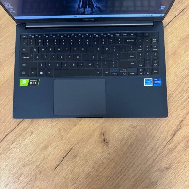 Ігровий ноутбук Samsung Galaxy Book Odyssey NP762XDA / 15.6" (1920x1080) IPS / Intel Core i7-11600H (6 (12) ядер по 2.5 - 4.6 GHz) / 16 GB DDR4 / 512 GB SSD / nVidia GeForce RTX 3050 Ti, 4 GB GDDR6, 128-bit / WebCam