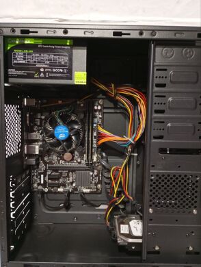 ПК GameMax MT522 Tower / Intel Core i5-4590 (4 ядра по 3.3 - 3.7 GHz) / 8 GB DDR3 / 240 GB SSD + 320 HDD / Intel HD Graphics 4600 / 400W / Win 10 ПК GameMax MT522 Tower / Intel Core i5-4590 (4 ядра по 3.3 - 3.7 GHz) / 8 GB DDR3 / 240 GB SSD + 320 HDD / Intel HD Graphics 4600 / 400W / Win 10