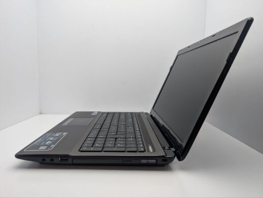Ноутбук Asus X53B / 15.6" (1366x768) TN / AMD E-350 (2 ядра по 1.6 GHz) / 6 GB DDR3 / 120 GB SSD / AMD Radeon HD 6310 Graphics / WebCam / DVD-ROM