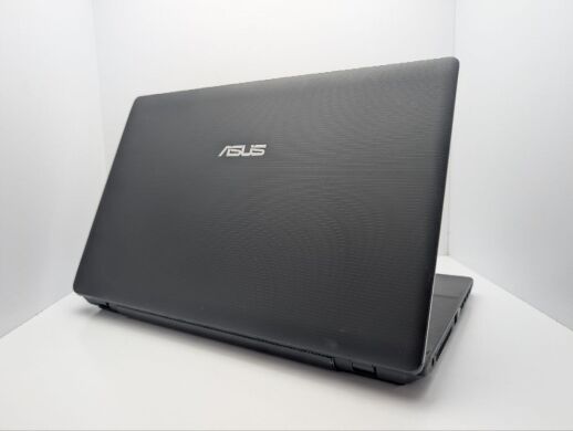 Ноутбук Asus F75A / 17.3'' (1600x900) TN / Intel Pentium B980 (2 ядра по 2.4 GHz) / 8 GB DDR3 / 500 GB HDD / Intel Graphics / WebCam / DVD-ROM