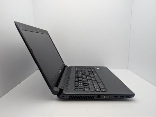 Ноутбук Medion Akoya E6227 / 15.6" (1366x768) TN / Intel Core i7-3630QM (4 (8) ядра по 2.4 - 3.4 GHz) / 8 GB DDR3 / 500 GB HDD / Intel HD Graphics 4000 / WebCam / DVD-ROM Ноутбук Medion Akoya E6227 / 15.6" (1366x768) TN / Intel Core i7-3630QM (4 (8) ядра по 2.4 - 3.4 GHz) / 8 GB DDR3 / 500 GB HDD / Intel HD Graphics 4000 / WebCam / DVD-ROM