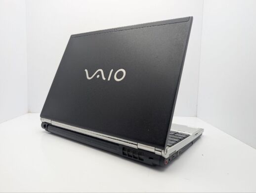 Ноутбук Sony VGN-SZ61MN / 13.3" (1366x768) TN / Intel Core 2 Duo T5600 (2 ядра по 1.8 GHz) / 4 GB DDR2 / 160 GB HDD / Intel Graphics / WebCam / АКБ не держит