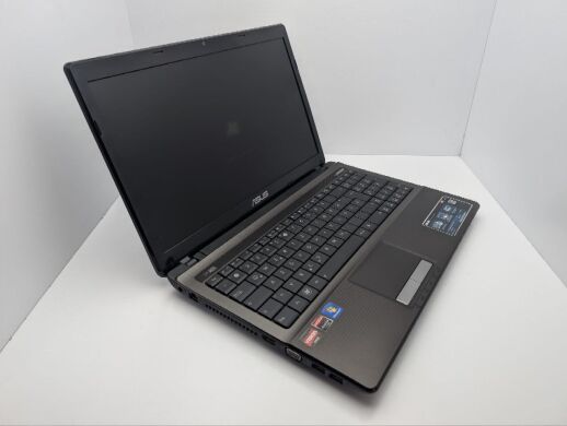 Ноутбук Asus X53B / 15.6" (1366x768) TN / AMD E-350 (2 ядра по 1.6 GHz) / 6 GB DDR3 / 120 GB SSD / AMD Radeon HD 6310 Graphics / WebCam / DVD-ROM