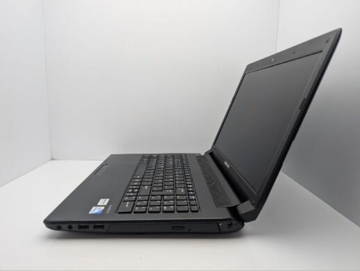 Ноутбук Medion Akoya E6227 / 15.6" (1366x768) TN / Intel Core i7-3630QM (4 (8) ядра по 2.4 - 3.4 GHz) / 8 GB DDR3 / 500 GB HDD / Intel HD Graphics 4000 / WebCam / DVD-ROM Ноутбук Medion Akoya E6227 / 15.6" (1366x768) TN / Intel Core i7-3630QM (4 (8) ядра по 2.4 - 3.4 GHz) / 8 GB DDR3 / 500 GB HDD / Intel HD Graphics 4000 / WebCam / DVD-ROM