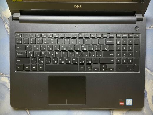 Ігровий ноутбук Dell Inspiron 15-5559 (P51F) / 15.6" (1366х768) TN / Intel Core i7-6500U (2 (4) ядра по 2.5 - 3.1 GHz) / 8 GB DDR3 / 256 GB SSD / AMD Radeon R5 M335, 4 GB DDR3, 64-bit / WebCam