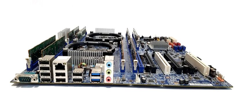 Комплект: Материнська плата Lenovo C30 / LGA2011 / 2x Intel Xeon E5-2660 v2 (10 (20) ядер по 2.2 - 3.0 GHz) / 32 GB DDR3 