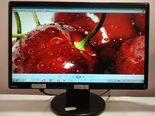 Монитор Б-класс BenQ T2210HD / 21.5" (1920x1080) TN / DVI, VGA / Встроенные колонки (2x 1W)