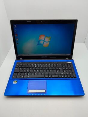 Ноутбук Asus K53 / 15.6" (1366x768) TN / Intel Core i3-2310M (2 (4) ядра по 2.1 GHz) / 6 GB DDR3 / 320 GB HDD / nVidia GeForce GT 520M, 1 GB DDR3, 64-bit / WebCam