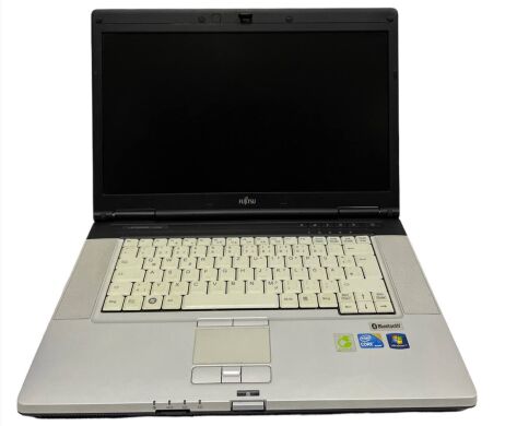 Ноутбук Б-клас Fujitsu Lifebook E780 / 15.6" (1366x768) TN / Intel Core i3-370M (2 (4) ядра по 2.4 GHz) / 8 GB DDR3 / 320 GB HDD / Intel HD Graphics / VGA / Windows 10 Pro