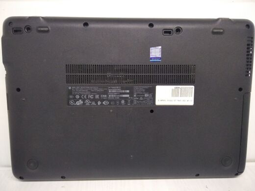 Ноутбук HP ProBook 650 G3 / 15.6" (1366x768) TN / Intel Core i5-7200U (2 (4) ядра по 2.5 - 3.1 GHz) / 8 GB DDR4 / 240 GB SSD / Intel HD Graphics 620 / WebCam / DVD-RW / Без АКБ