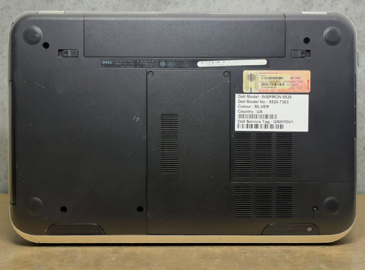 Ноутбук Б-класс Dell Inspiron 5520 / 15.6" (1366x768) TN / Intel Core i7-3612QM (4 (8) ядра по 2.1 - 3.1 GHz) / 8 GB DDR3 / 256 GB SSD / AMD Radeon HD 7600M, 1 GB GDDR3, 128-bit / WebCam Ноутбук Б-класс Dell Inspiron 5520 / 15.6" (1366x768) TN / Intel Core i7-3612QM (4 (8) ядра по 2.1 - 3.1 GHz) / 8 GB DDR3 / 256 GB SSD / AMD Radeon HD 7600M, 1 GB GDDR3, 128-bit / WebCam