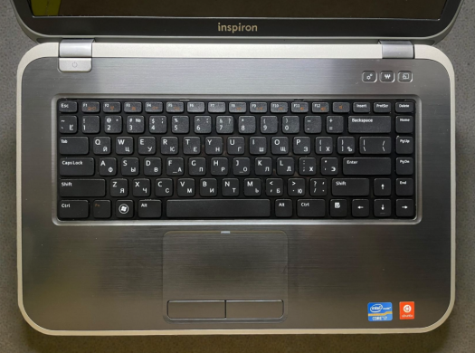 Ноутбук Б-класс Dell Inspiron 5520 / 15.6" (1366x768) TN / Intel Core i7-3612QM (4 (8) ядра по 2.1 - 3.1 GHz) / 8 GB DDR3 / 256 GB SSD / AMD Radeon HD 7600M, 1 GB GDDR3, 128-bit / WebCam Ноутбук Б-класс Dell Inspiron 5520 / 15.6" (1366x768) TN / Intel Core i7-3612QM (4 (8) ядра по 2.1 - 3.1 GHz) / 8 GB DDR3 / 256 GB SSD / AMD Radeon HD 7600M, 1 GB GDDR3, 128-bit / WebCam