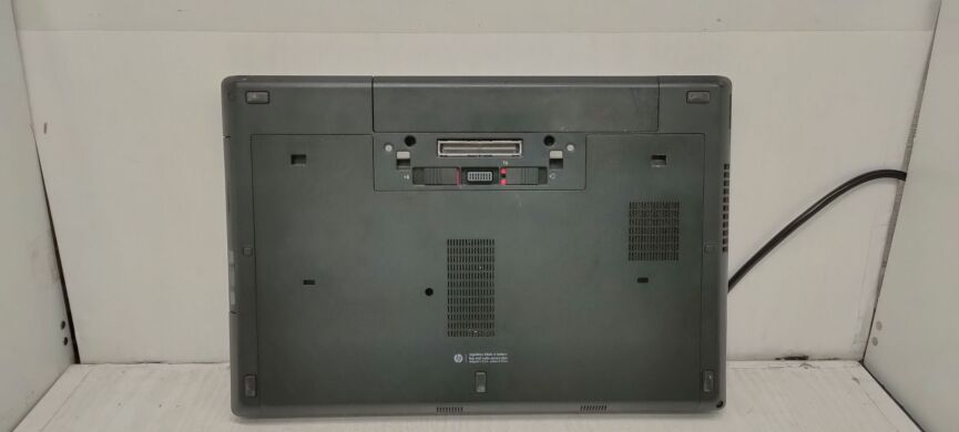 Ноутбук HP ProBook 6560b / 15.6" (1600x900) TN / Intel Core i5-2410M (2 (4) ядра по 2.3 - 2.9 GHz) / 8 GB DDR3 / 500 GB HDD / AMD Radeon HD 6470M, 512 MB DDR3, 64-bit / WebCam / АКБ не тримає