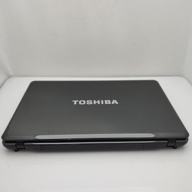 Ноутбук Toshiba Satellite A665-S5199x / 16" (1366x768) TN / Intel Core i5-2410M (2 (4) ядра по 2.3 - 2.9 GHz) / 8 GB DDR3 / 256 GB SSD / WebCam / DVD-ROM / HDMI