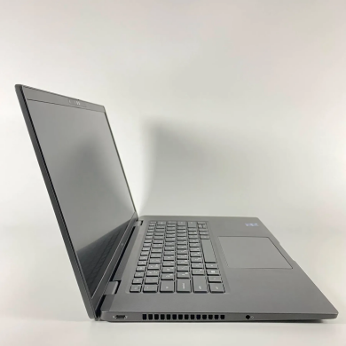 Ультрабук Б-класс Dell Latitude 7530 / 15.6" (1920x1080) IPS / Intel Core i7-1270P (12 (16) ядер по 2.2 - 4.8 GHz) / 16 GB DDR5 / 256 GB SSD / Intel Iris Xe Graphics / WebCam / HDMI
