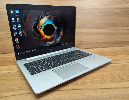 Ультрабук HP EliteBook 840 G5 / 14" (1920x1080) IPS / Intel Core i7-8650U (4 (8) ядра по 1.9 - 4.2 GHz) / 16 GB DDR4 / 512 GB SSD / Intel UHD Graphics 620 / TouchID / WebCam / Windows 10