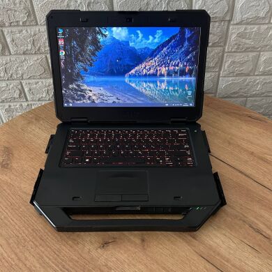 Захищений ноутбук Б-клас Dell Latitude 5414 Rugged / 14" (1366x768) TN / Intel Core i5-6300U (2 (4) ядра по 2.4 - 3.0 GHz) / 8 GB DDR4 / 512 GB SSD / Intel HD Graphics 520 / WebCam