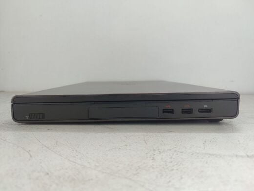 Мобильная рабочая станция Dell Precision M6600 / 17.3" (1920x1080) TN / Intel Core i7-2860QM (4 (8) ядра по 2.5 - 3.6 GHz) / 32 GB DDR3 / 240 GB SSD / AMD FirePro M8900, 2 GB GDDR5, 256-bit / DVD-ROM