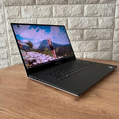Ігровий ноутбук Dell XPS 15 7590 / 15.6" (3840x2160) IPS Touch / Intel Core i7-9750H (6 (12) ядер по 2.6 - 4.5 GHz) / 16 GB DDR4 / 256 GB SSD / nVidia GeForce GTX 1650, 4 GB GDDR5, 128-bit / WebCam Ігровий ноутбук Dell XPS 15 7590 / 15.6" (3840x2160) IPS Touch / Intel Core i7-9750H (6 (12) ядер по 2.6 - 4.5 GHz) / 16 GB DDR4 / 256 GB SSD / nVidia GeForce GTX 1650, 4 GB GDDR5, 128-bit / WebCam