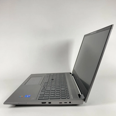 Мобільна робоча станція HP zBook Fury 15 G8 / 15.6" (3840x2160) IPS / Intel Core i7-11800H (8 (16) ядер по 2.3 - 4.6 GHz) / 32 GB DDR4 / 512 GB SSD / nVidia Quadro RTX A2000, 4 GB GDDR6, 192-bit / WebCam / TouchID